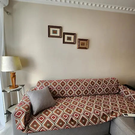 Nila's Comfy Qerret Apartamento